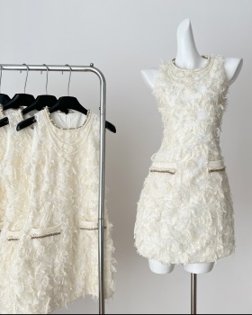 Sleeveless France style feather A-line dress for women