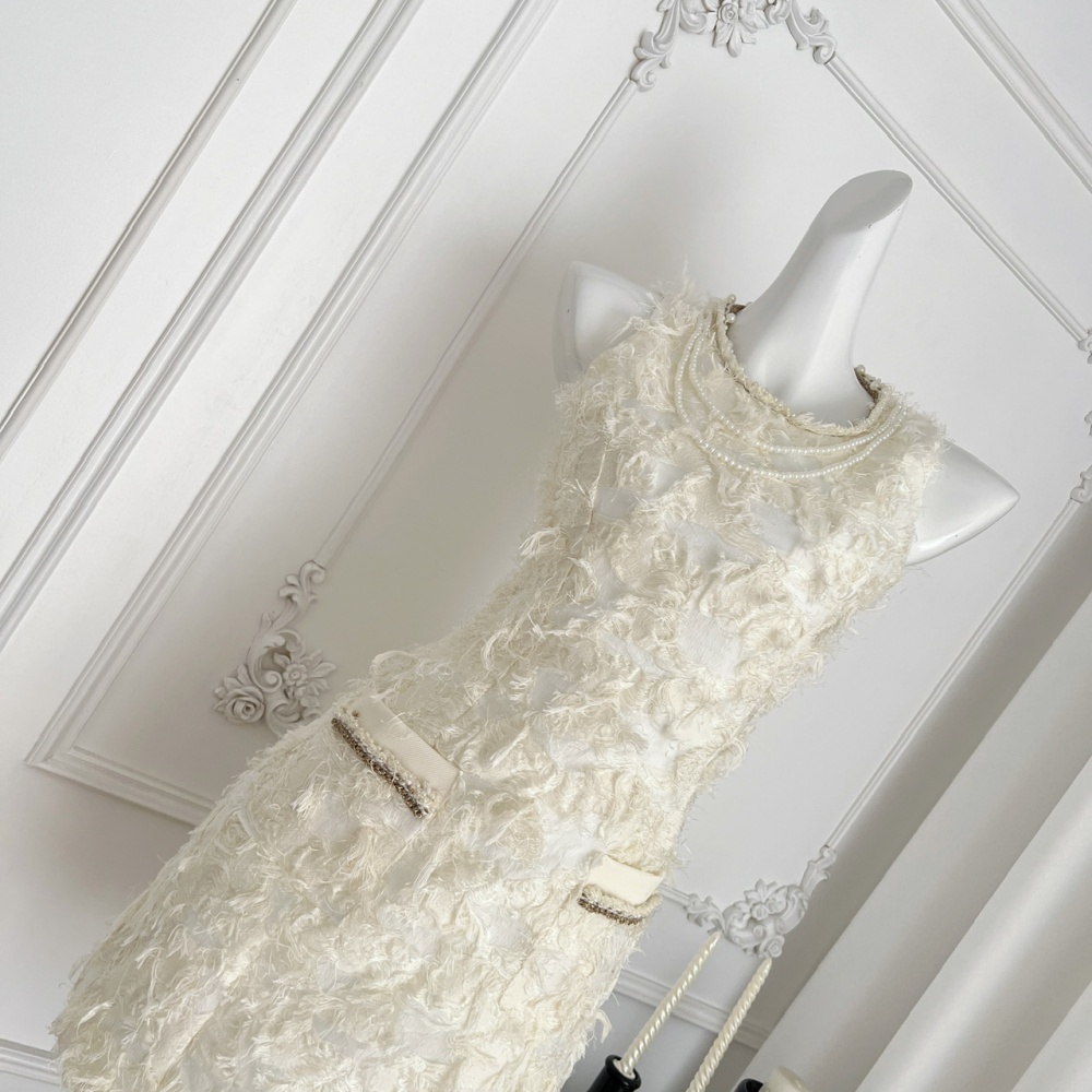 Sleeveless France style feather A-line dress for women