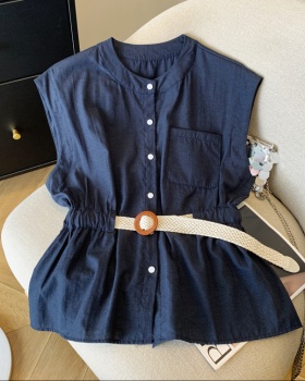 Show young temperament tops sleeveless shirt