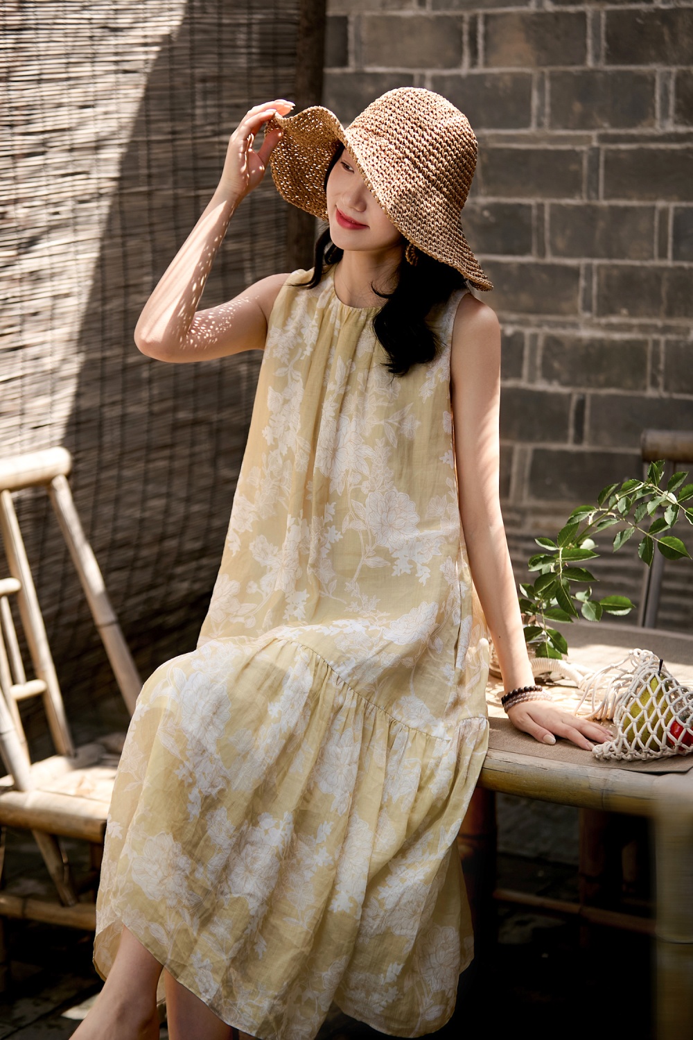 Printing sleeveless vacation summer paper cut dress