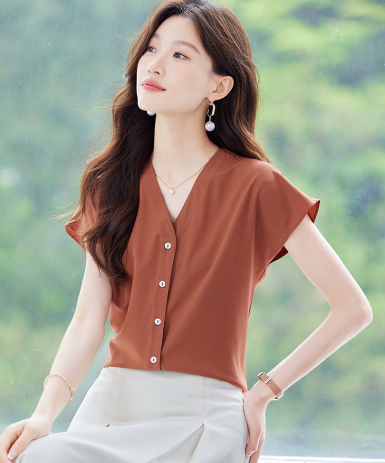 Wears outside shirt Casual small shirt for women