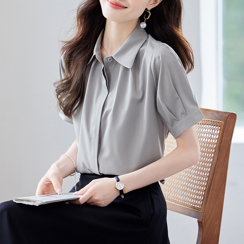 Temperament commuting small shirt Casual shirt