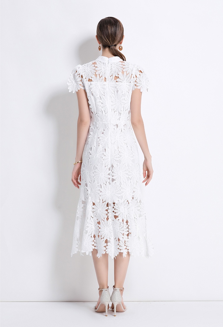 Lace pinched waist short sleeve round neck hollow dress