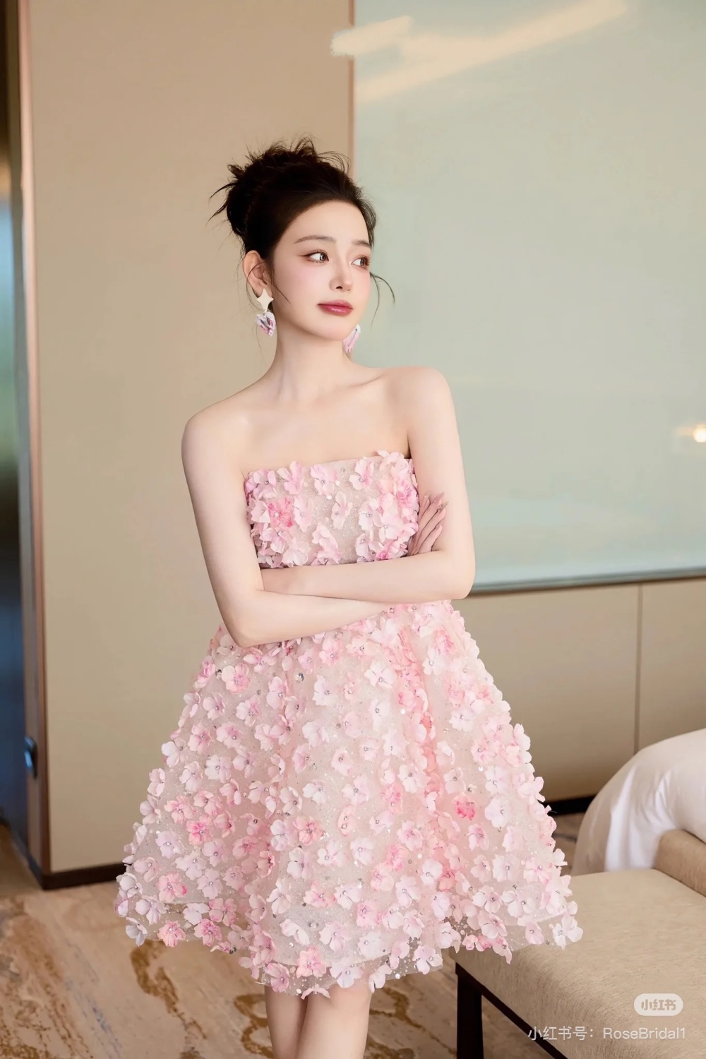 Bride flowers formal dress light wrapped chest dress