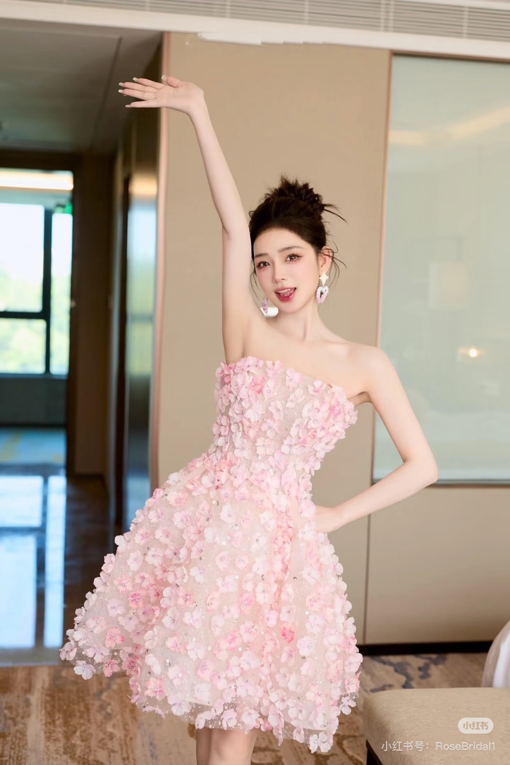 Bride flowers formal dress light wrapped chest dress