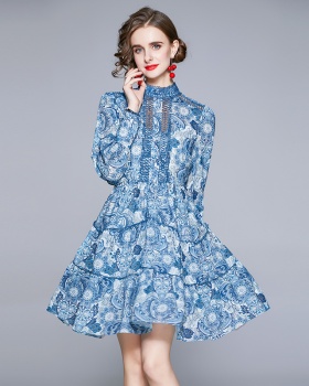 Lantern sleeve lace hollow temperament dress