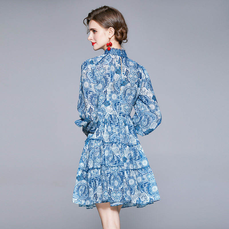 Lantern sleeve lace hollow temperament dress