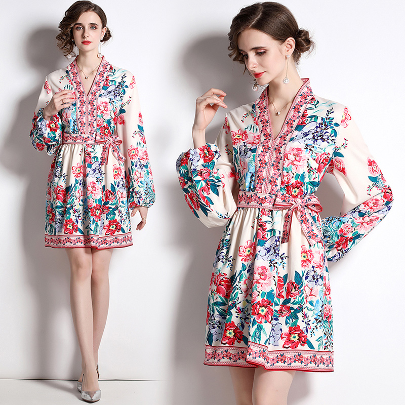 Slim V-neck European style flower long sleeve dress