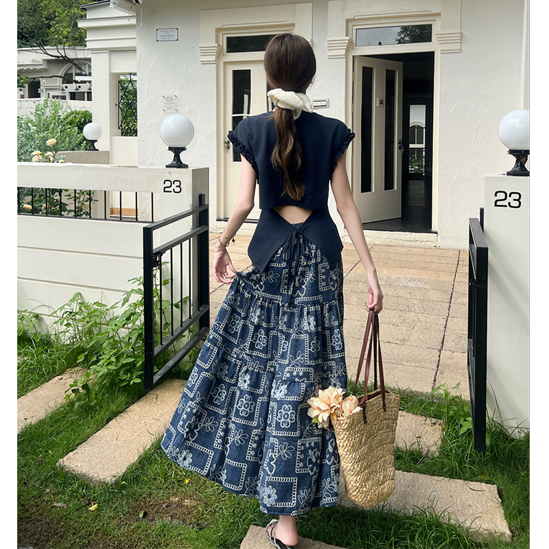 Floral hollow T-shirt big skirt wood ear skirt a set