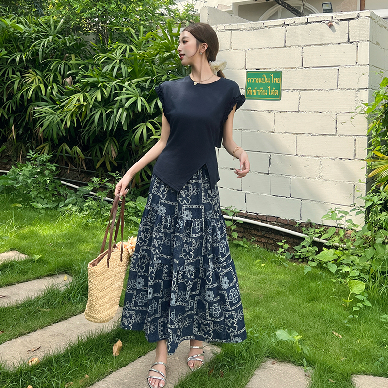 Floral hollow T-shirt big skirt wood ear skirt a set