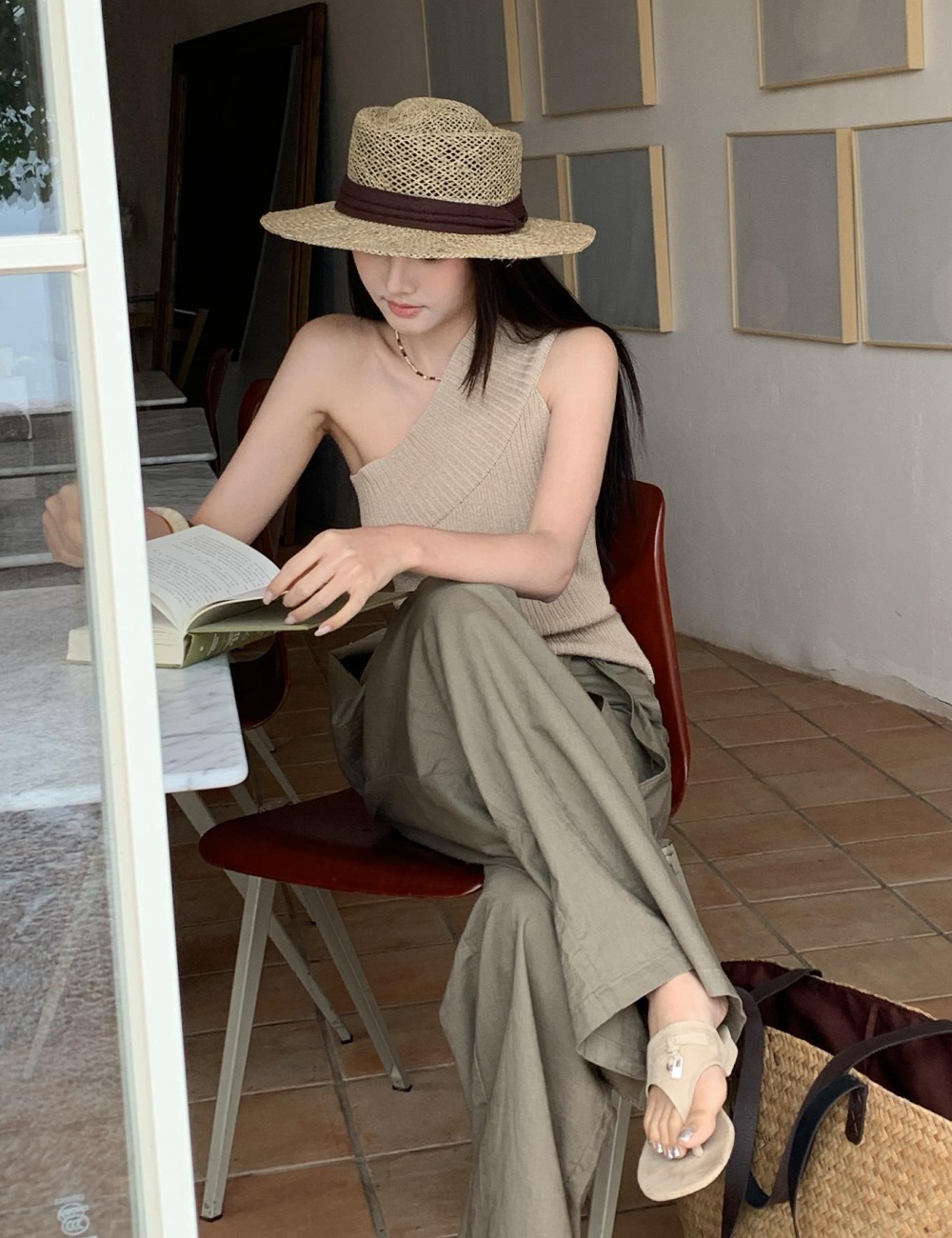 Strapless sling sloping shoulder tops