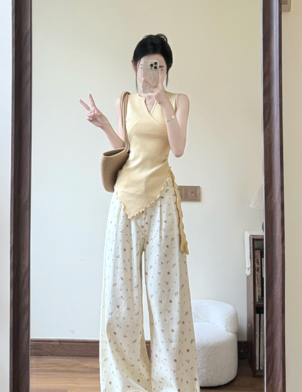 Maiden slim V-neck irregular bow knitted split tops