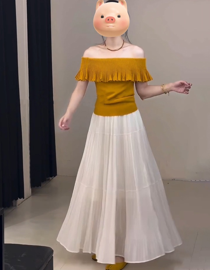 Retro chiffon skirt flat shoulder splice sweater a set