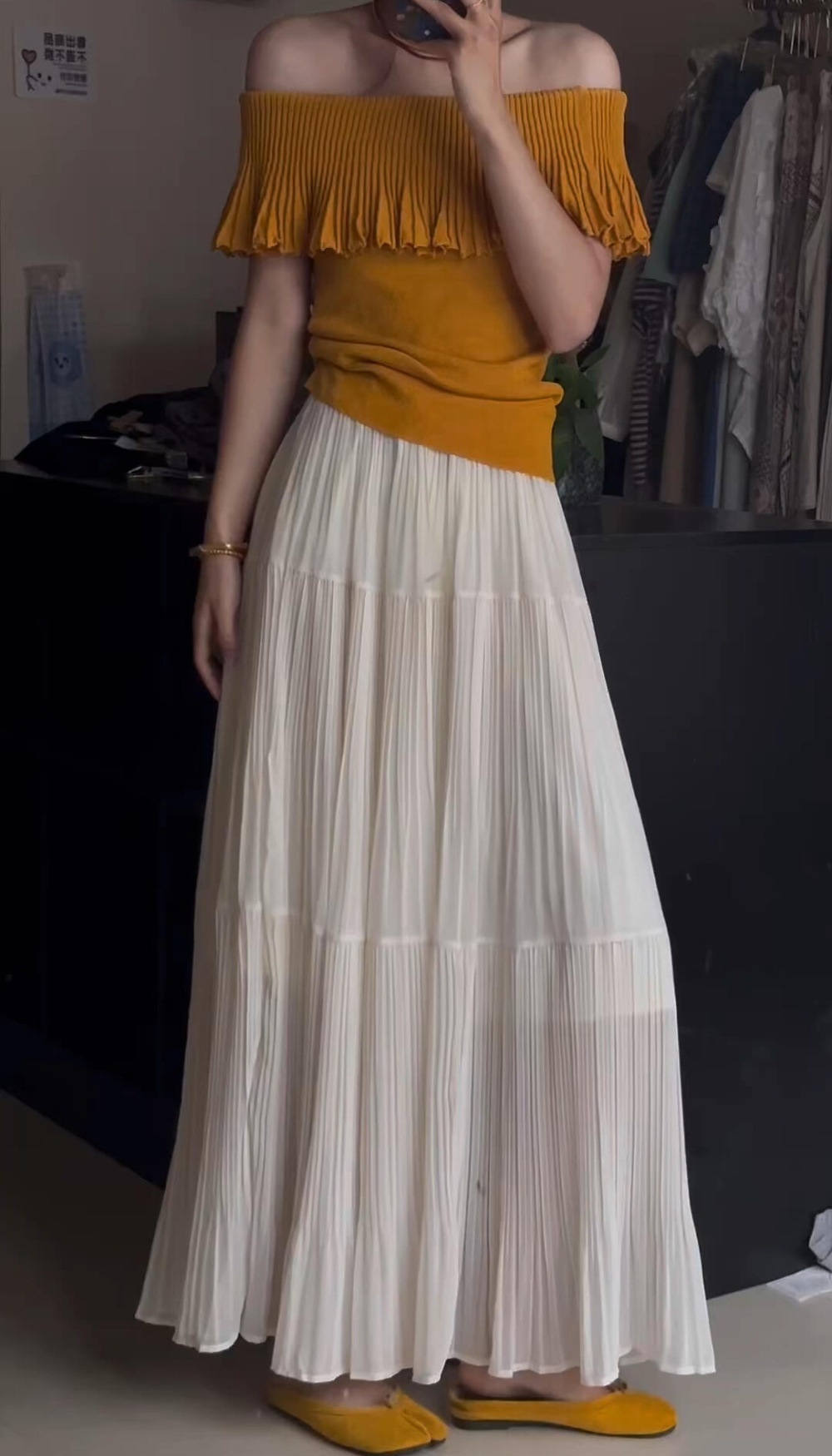 Retro chiffon skirt flat shoulder splice sweater a set