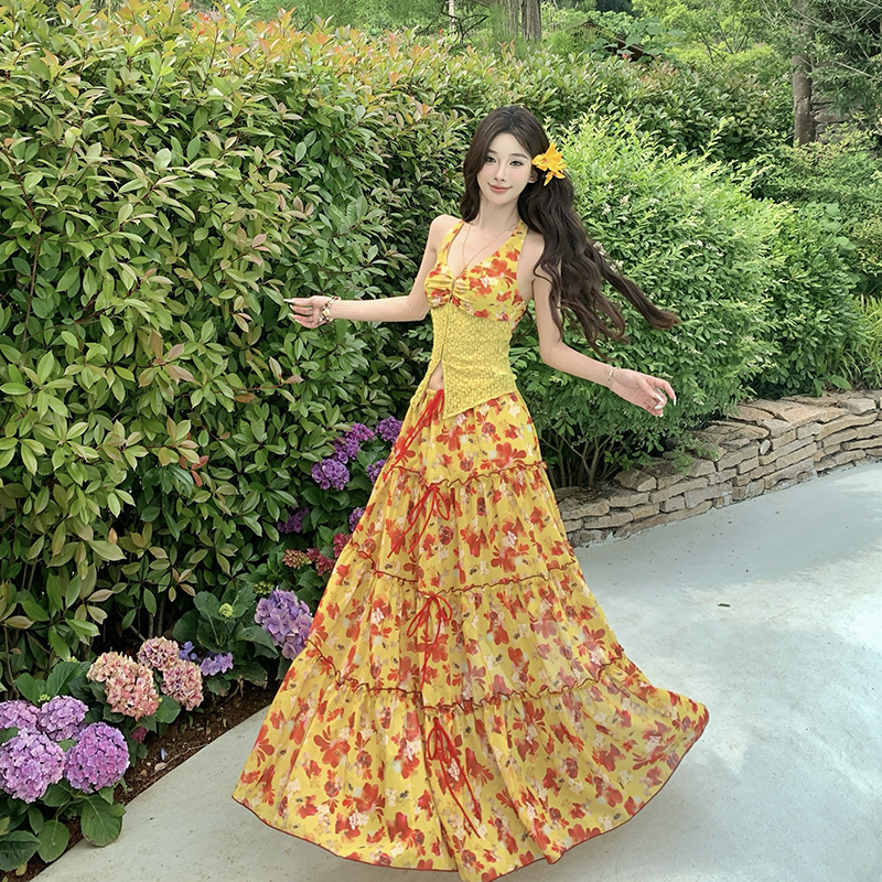 Half spicegirl long skirt sling floral tops a set