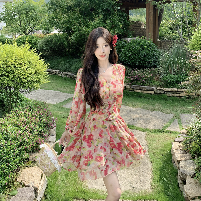 Pinched waist V-neck short skirt long printing tops a set
