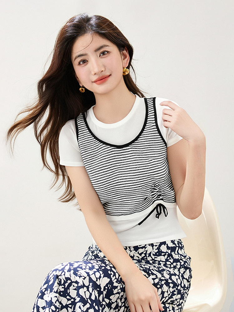 Pseudo-two short sleeve T-shirt stripe splice tops