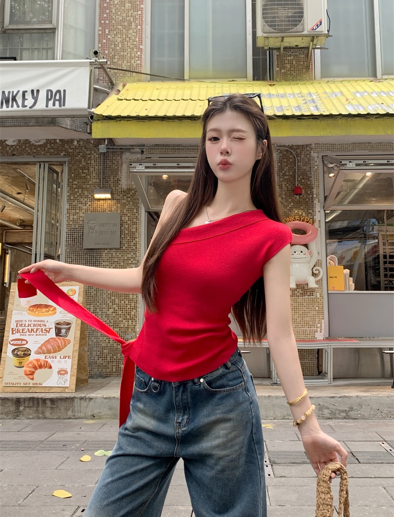 Slim red tops sloping shoulder spicegirl sweater