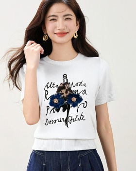 Embroidery slim fashion T-shirt cartoon round neck loose tops