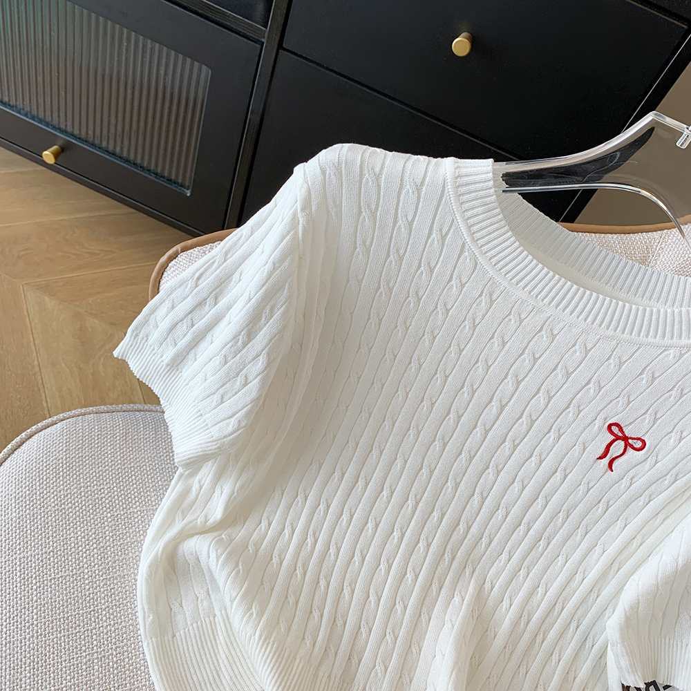 Retro twist bow short sleeve round neck sweater