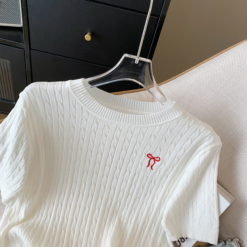 Retro twist bow short sleeve round neck sweater