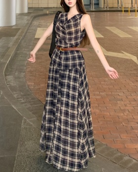 Plaid Korean style long skirt sleeveless tops a set