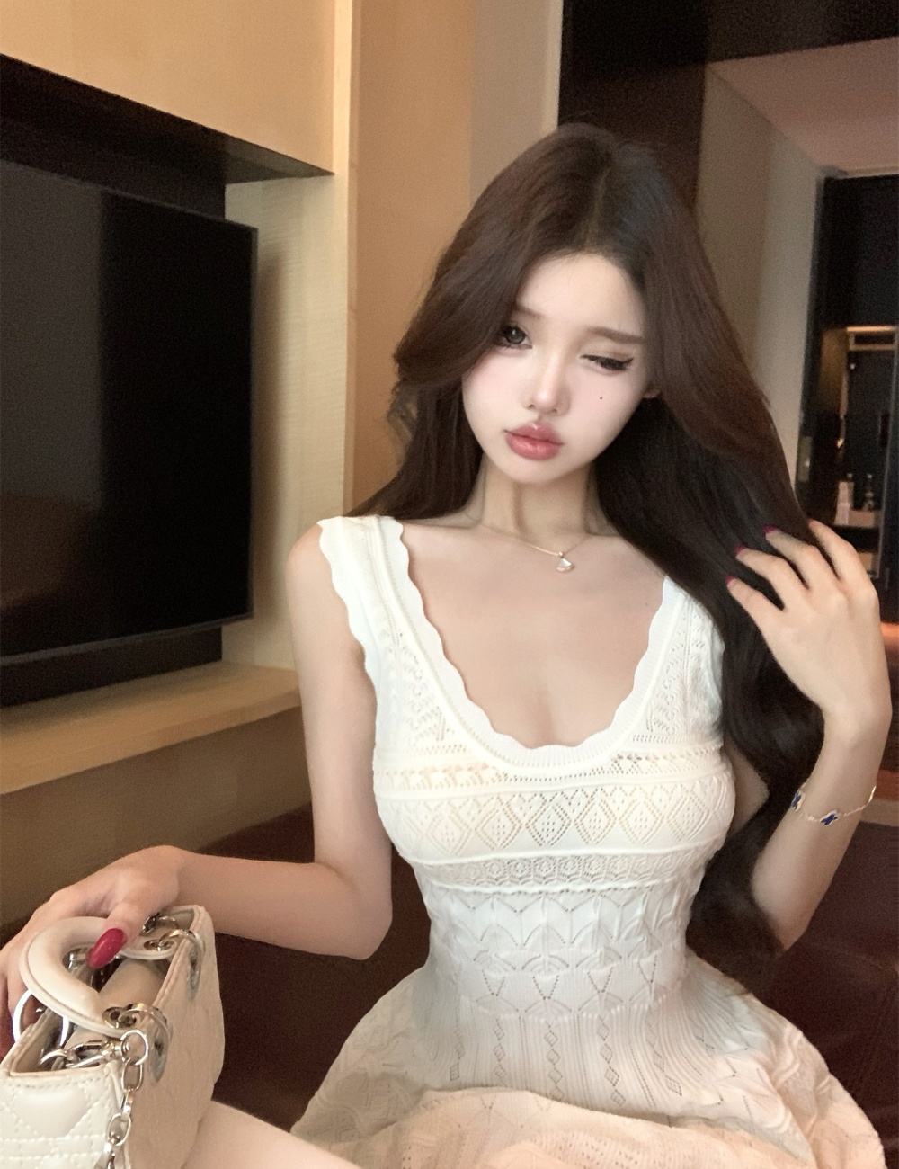 White ice silk sling T-back summer pinched waist vest