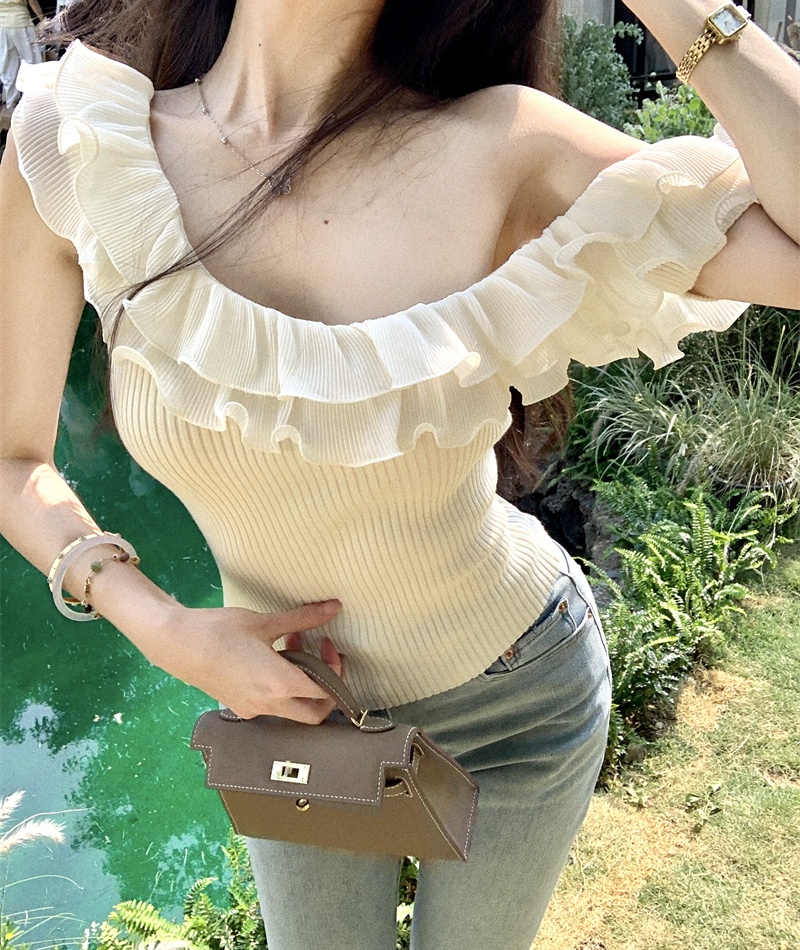 Sweet sloping shoulder apricot tender temperament tops