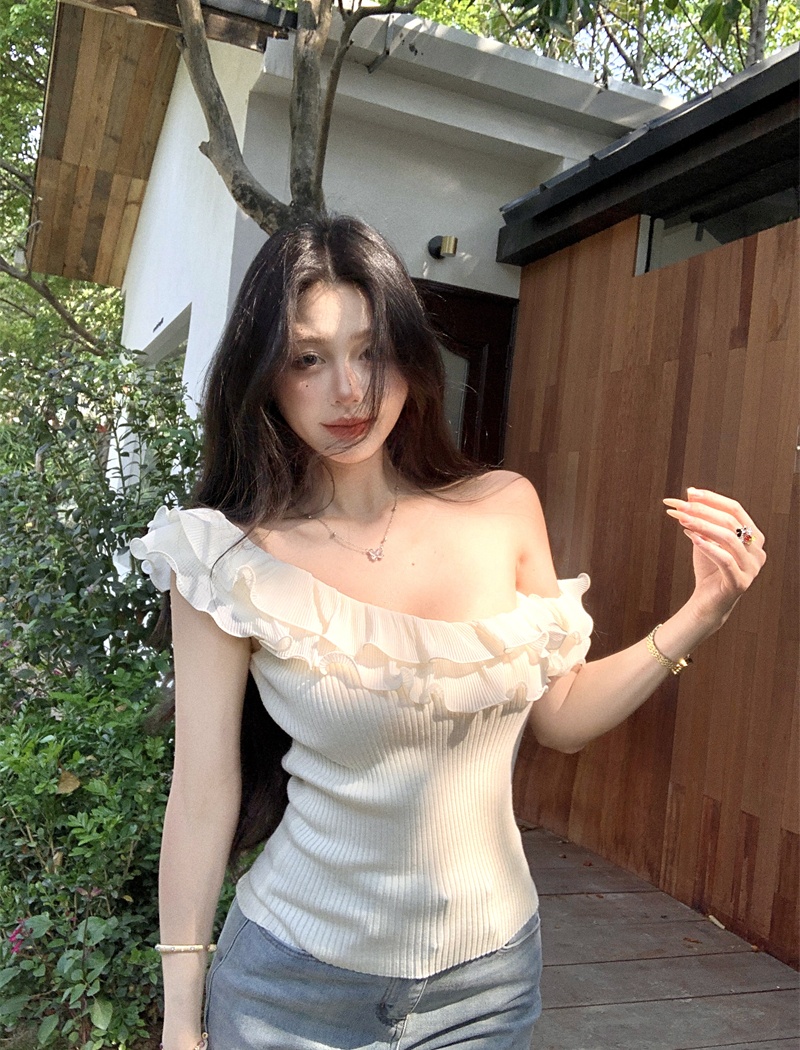 Sweet sloping shoulder apricot tender temperament tops