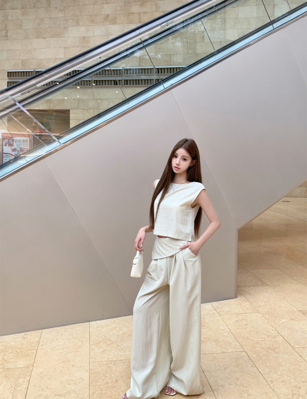 Pure V-neck wide leg pants wear small shirt a set for women