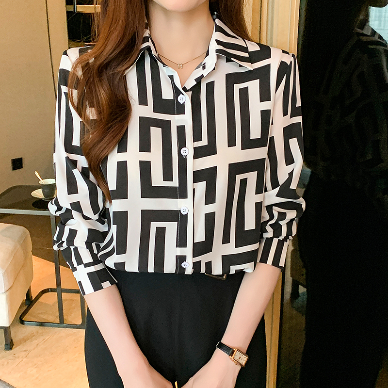 Long sleeve pattern geometry chiffon autumn shirt for women