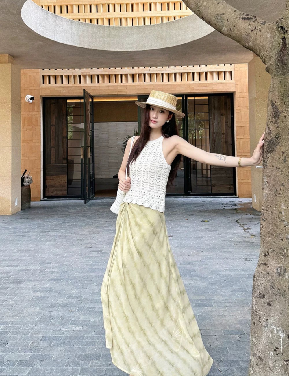 Printing sleeveless vest hollow blooming skirt 2pcs set