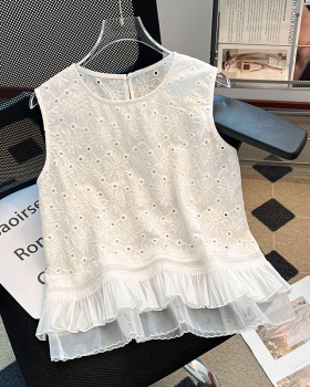 Slim round neck summer embroidered vest hollow splice pure shirt