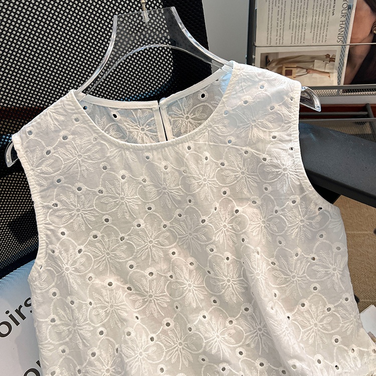 Slim round neck summer embroidered vest hollow splice pure shirt