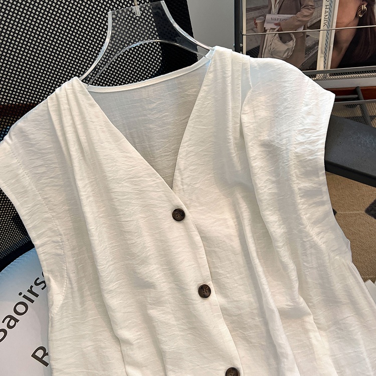 Sleeveless loose short niche V-neck summer thin shirt for women