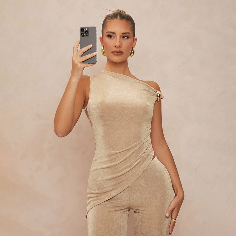 Package hip long pants micro speaker tops a set for women