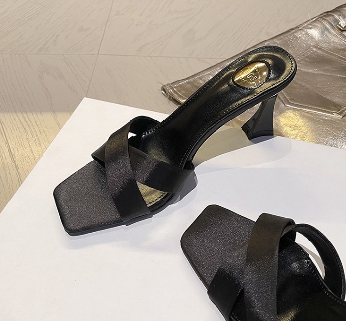 High-heeled European style fine-root slippers