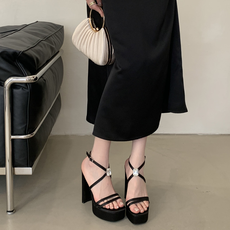 Black high-heeled shoes sandals for women