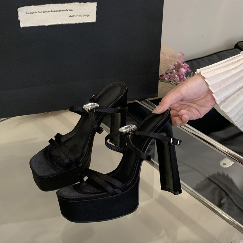 Black high-heeled shoes sandals for women