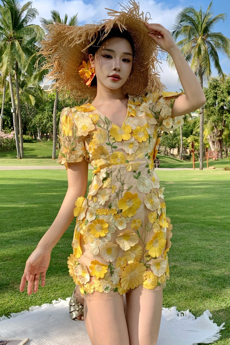 Temperament A-line dress pinched waist slim T-back