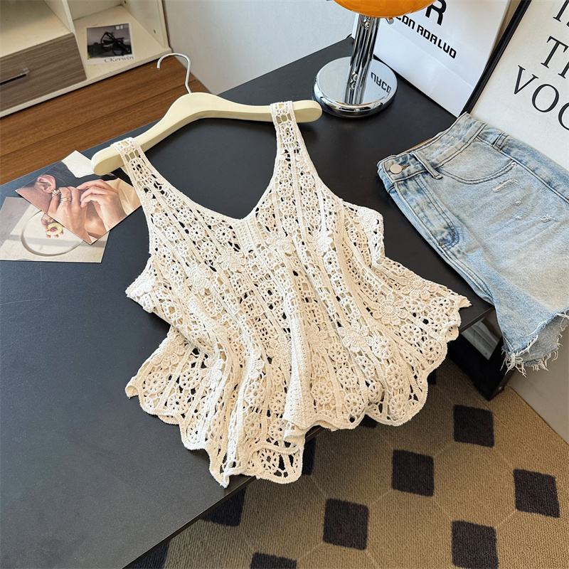 Hollow crochet lace bow vest for women