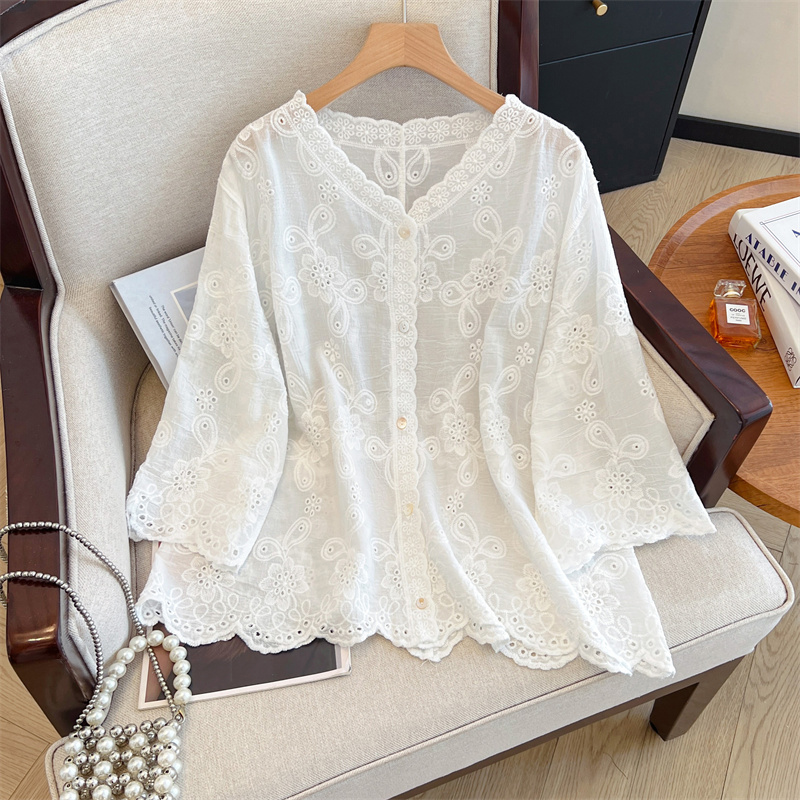 Summer large yard tops V-neck white shirt for women