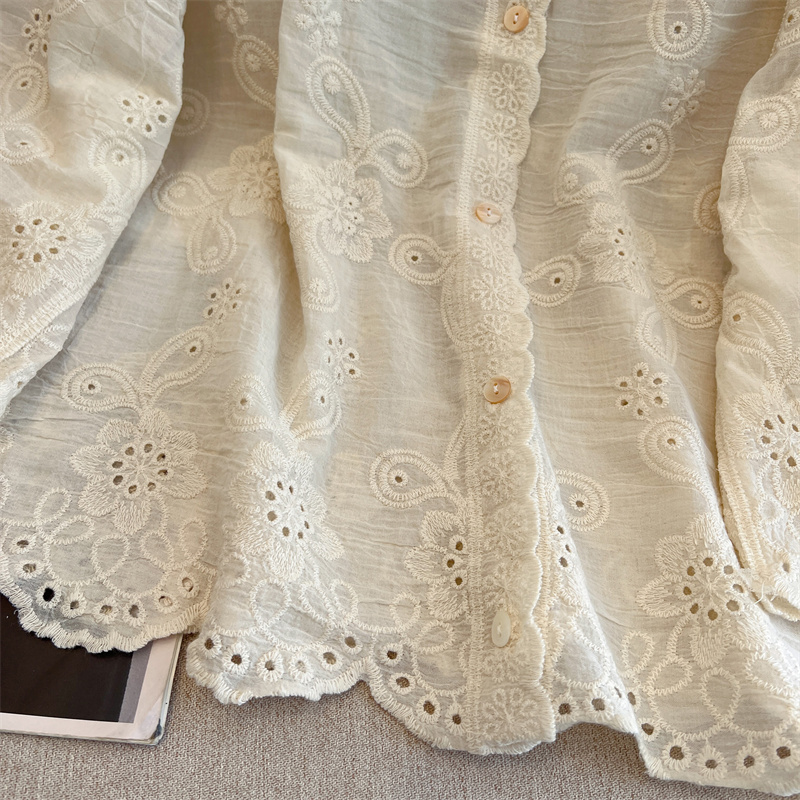 Summer large yard tops V-neck white shirt for women