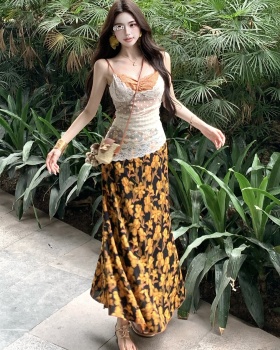Long lace sling splice Pseudo-two floral dress