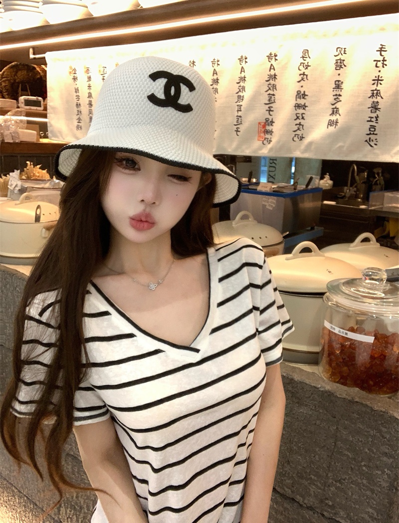 Loose sunscreen black-white T-shirt knitted short sleeve tops