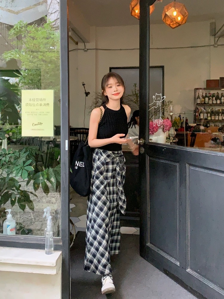 Fashion long skirt black-white skirt for women