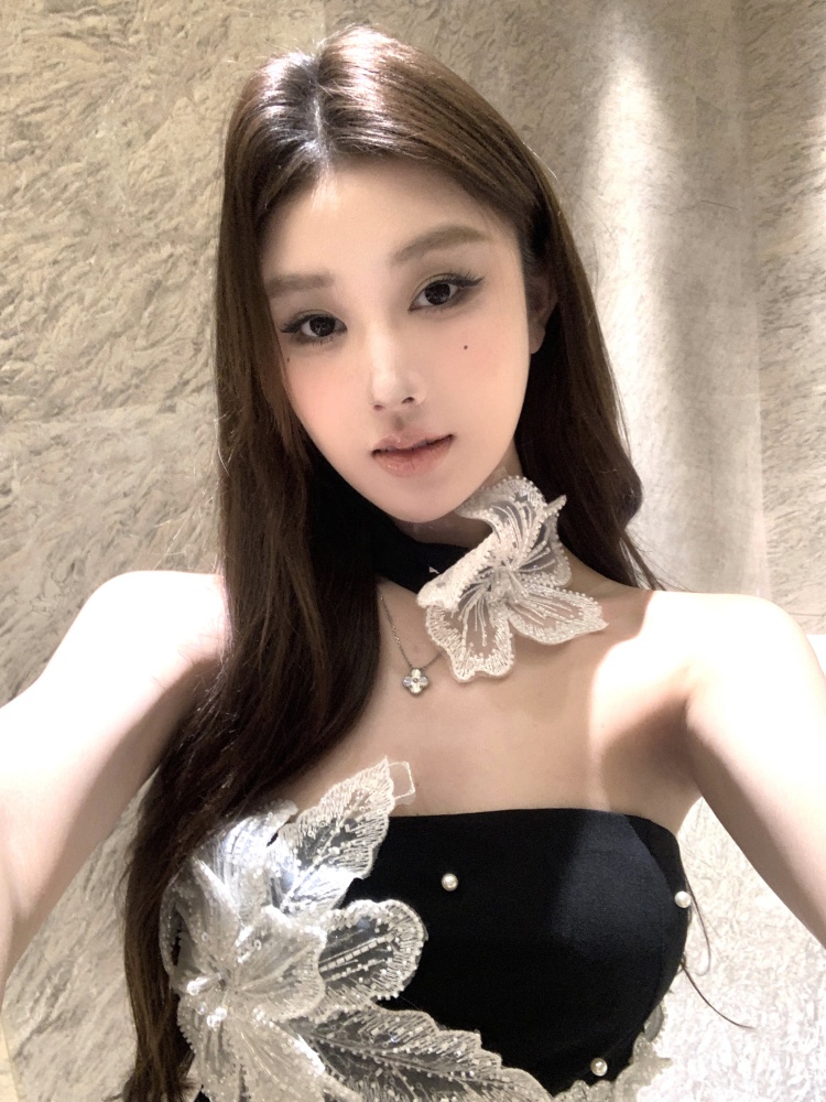 Beading short flowers slim spicegirl wrapped chest dress