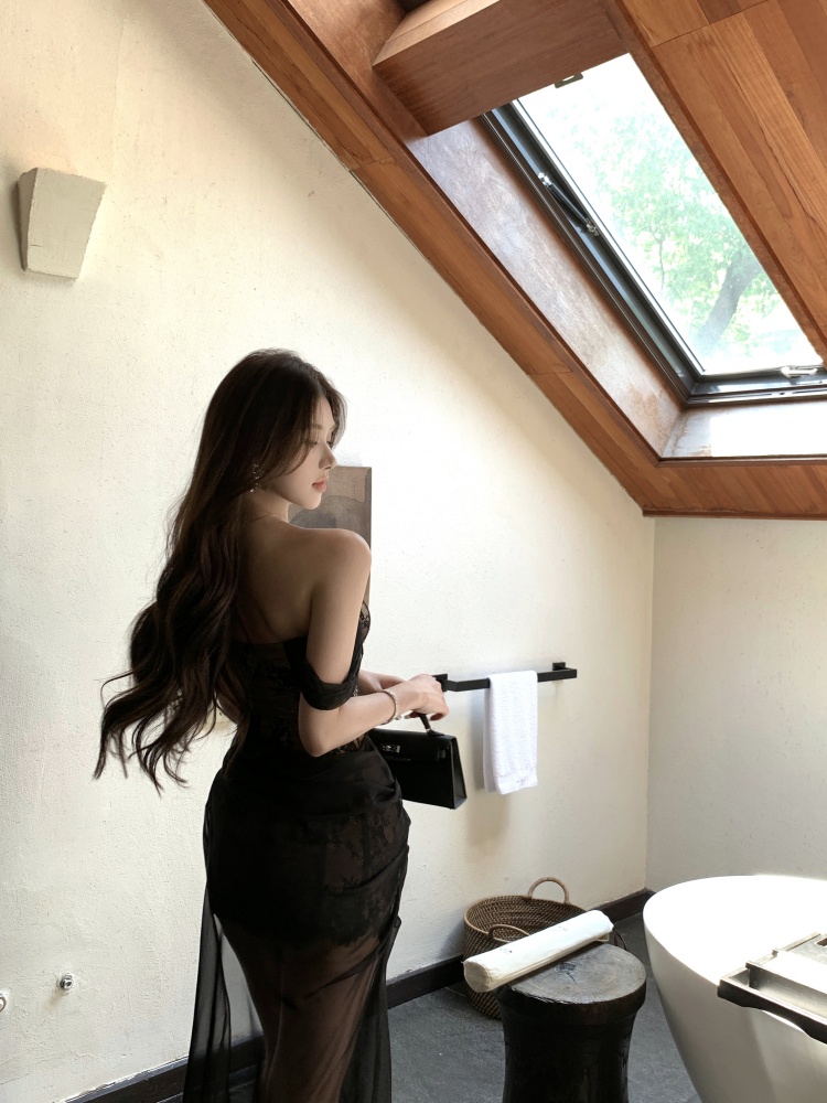 Sling long with chest pad lace hem split spicegirl dress