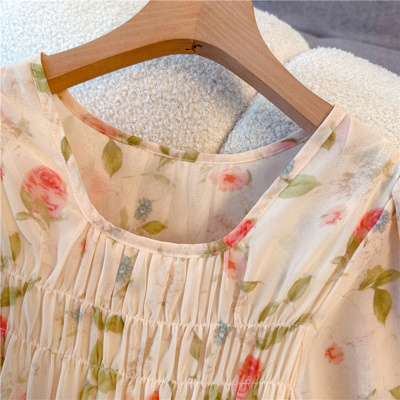 Vacation fat was white lady large yard seaside dress
