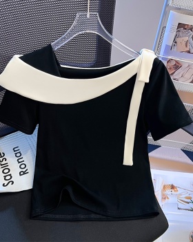 Horizontal collar T-shirt bottoming shirt